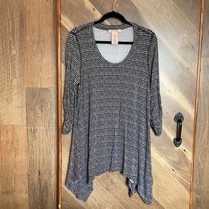 Philosophy L Tunic